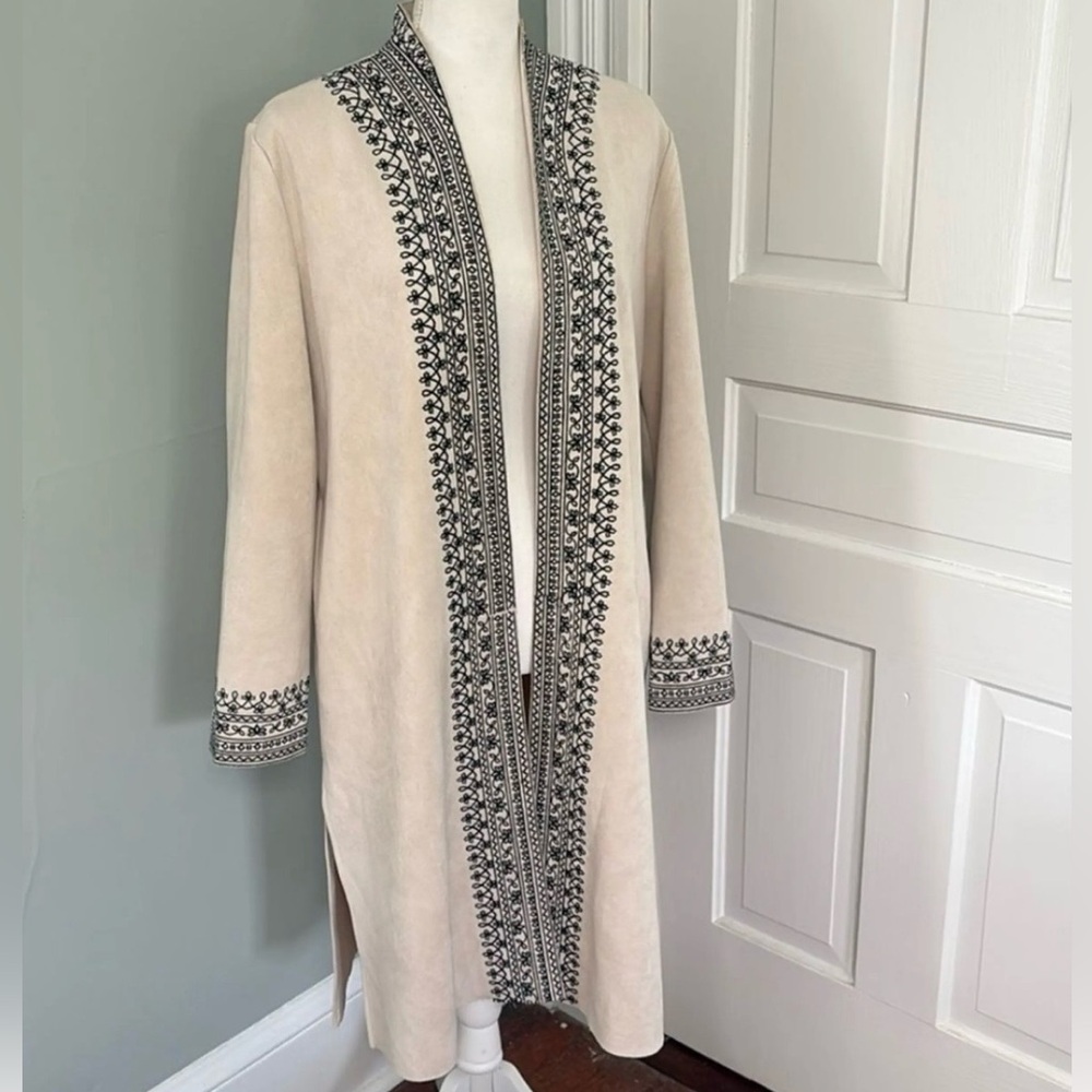 Solitaire Beige Cardigan with Black Embroidery